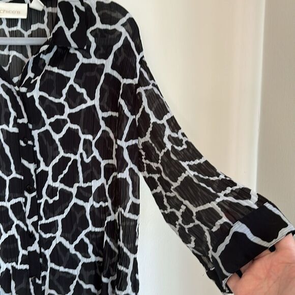Chico’s Women’s animal print geometric 3/4 sleeve collared sheer blouse 1 small - Picture 6 of 9